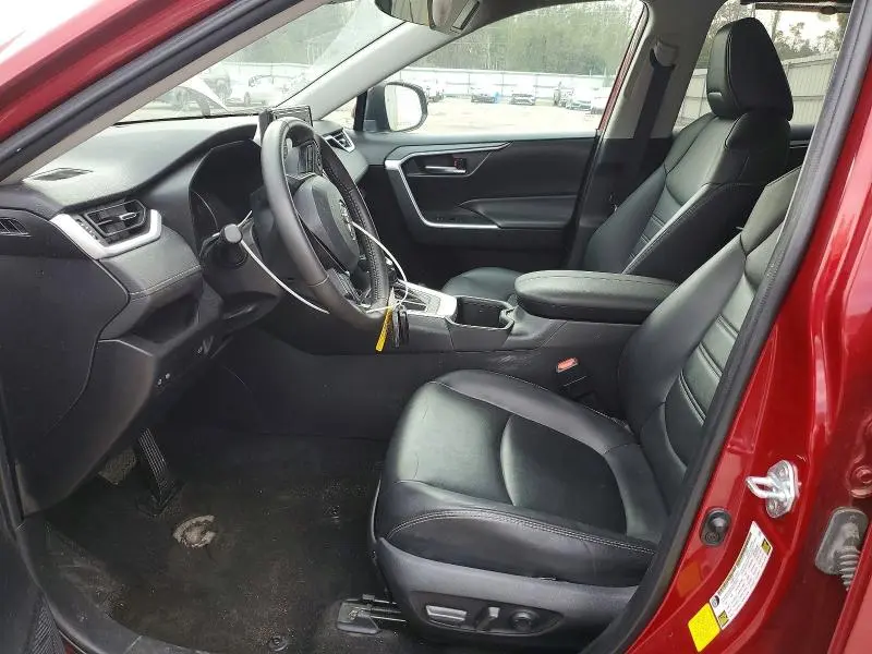 2022 TOYOTA RAV4 XLE PREMIUM  