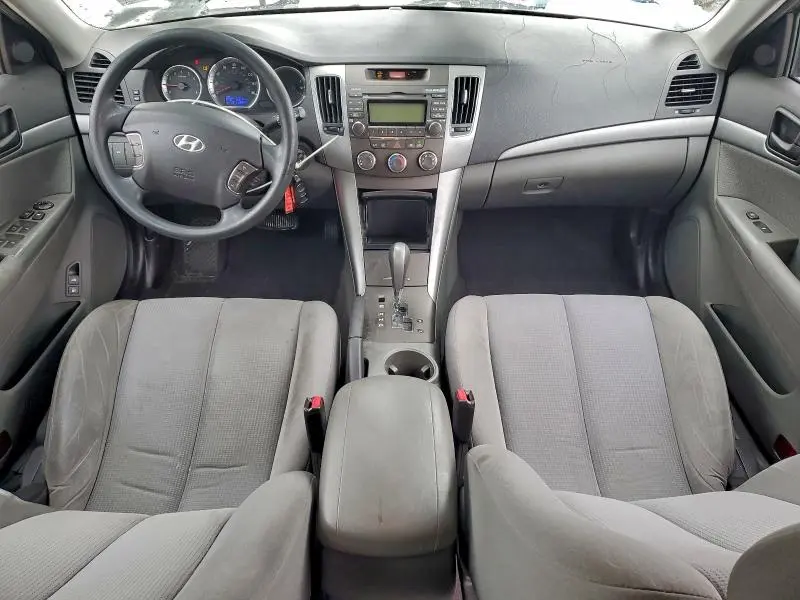 2010 HYUNDAI SONATA GLS  