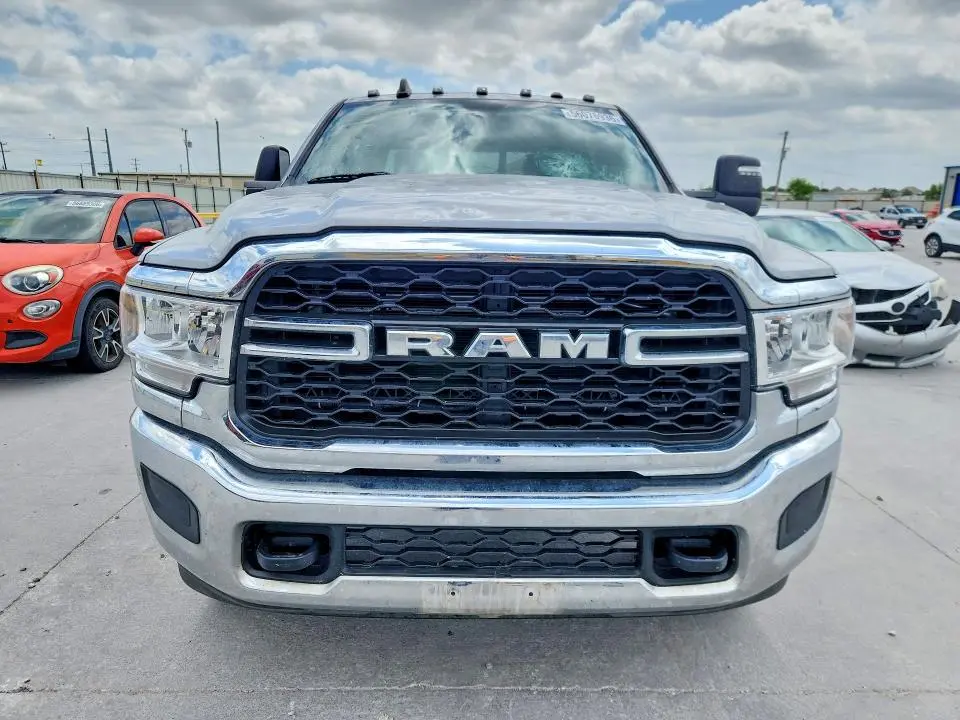 2023 RAM 2500 TRADESMAN  