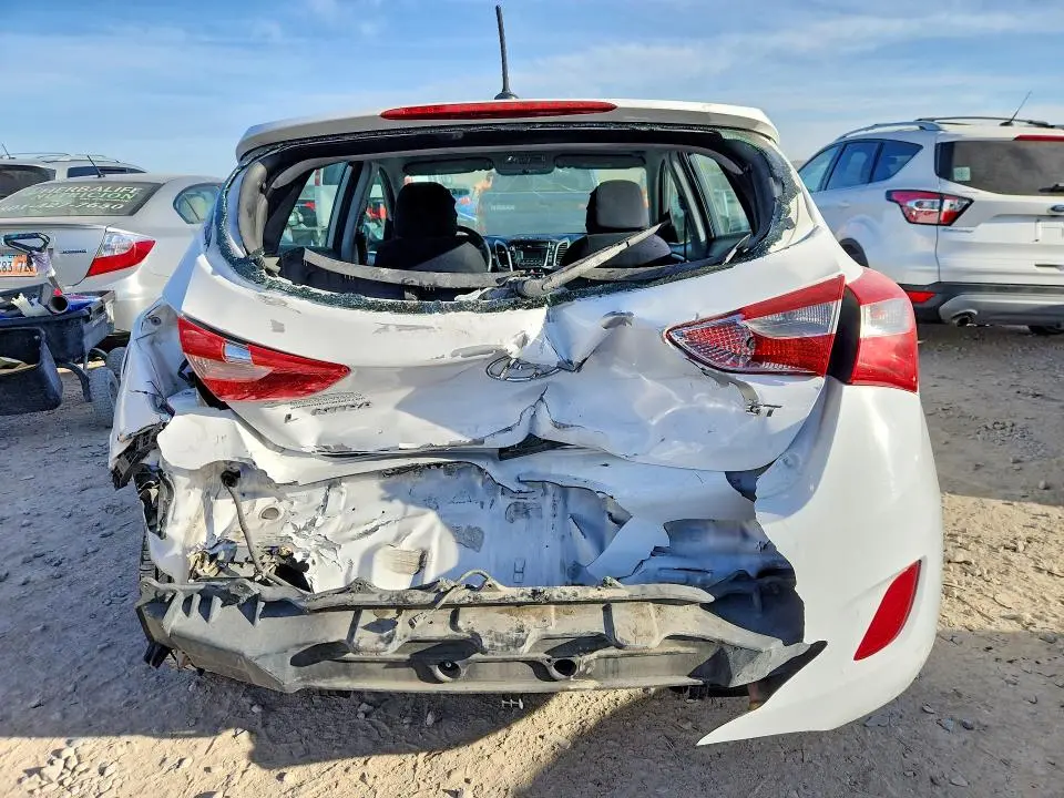 2017 HYUNDAI ELANTRA GT BASE  