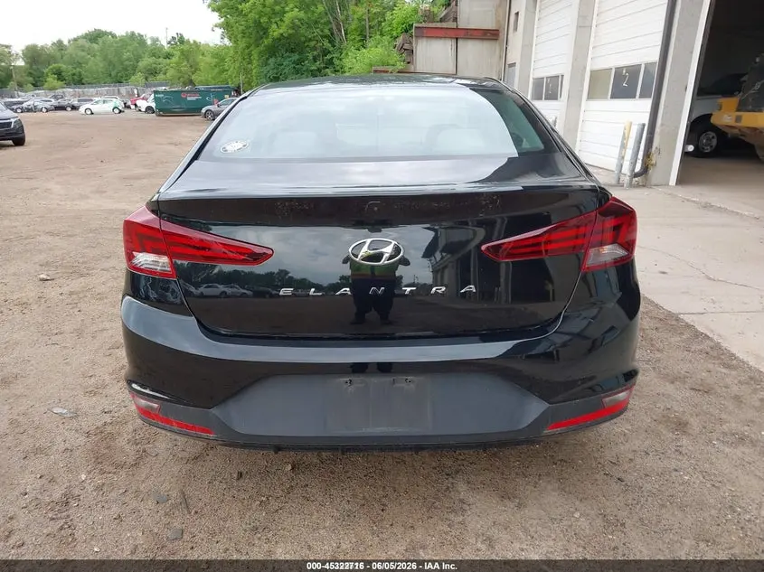 2020 HYUNDAI ELANTRA SE