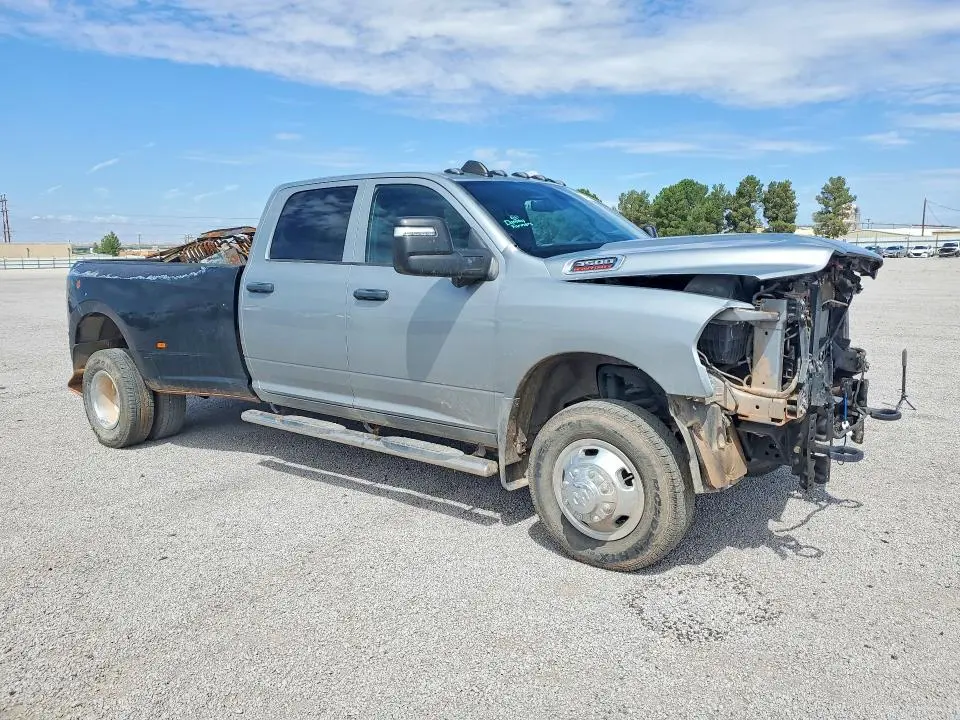 2024 RAM 3500 TRADESMAN  