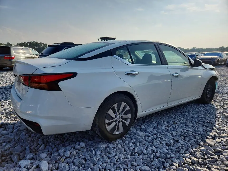 2024 NISSAN ALTIMA S  