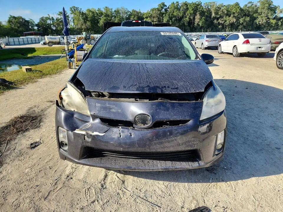 2011 TOYOTA PRIUS THREE  
