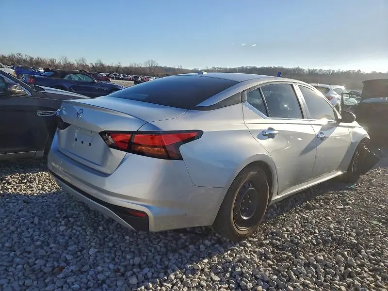 2019 NISSAN ALTIMA S  