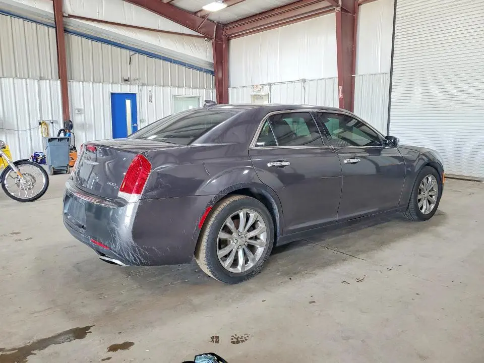 2016 CHRYSLER 300C   