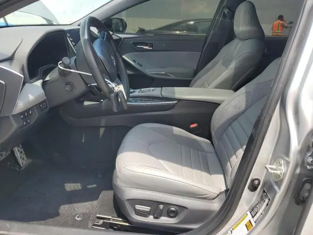 2019 TOYOTA AVALON XLE  