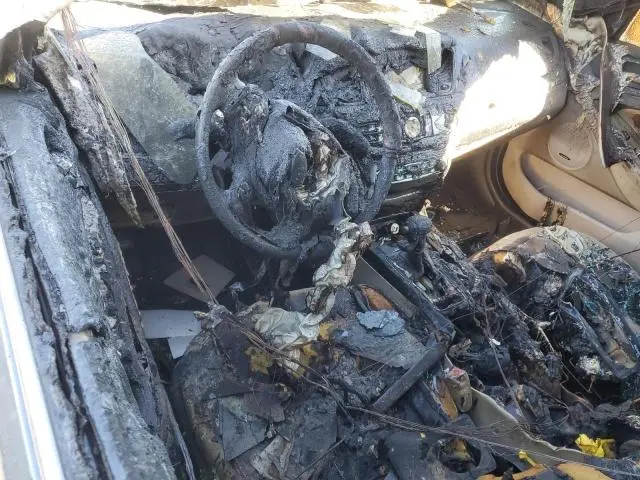 2014 KIA CADENZA PREMIUM  