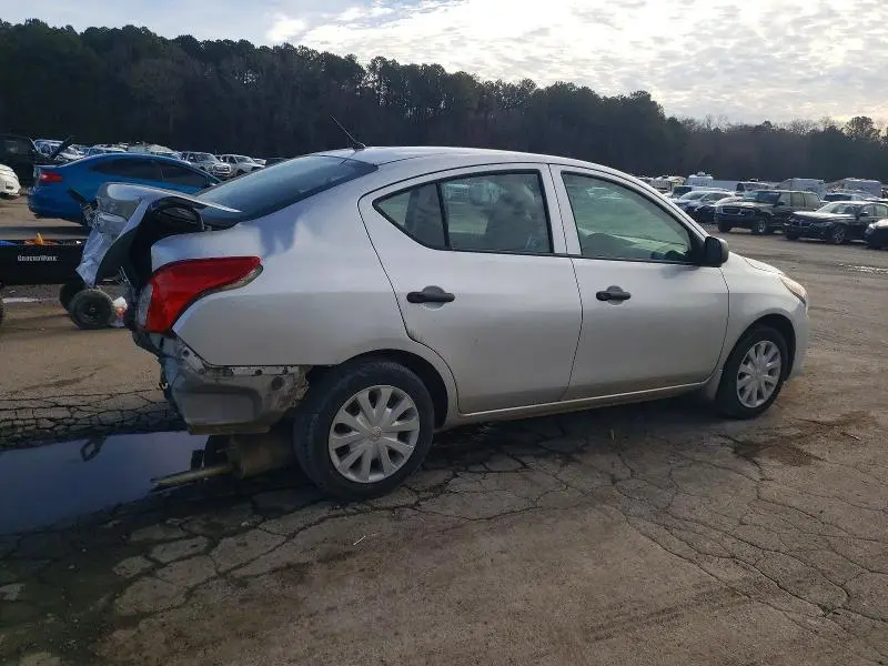 2015 NISSAN VERSA S  