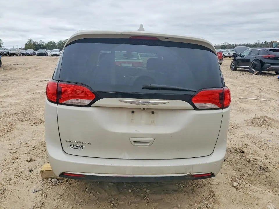 2017 CHRYSLER PACIFICA TOURING L  