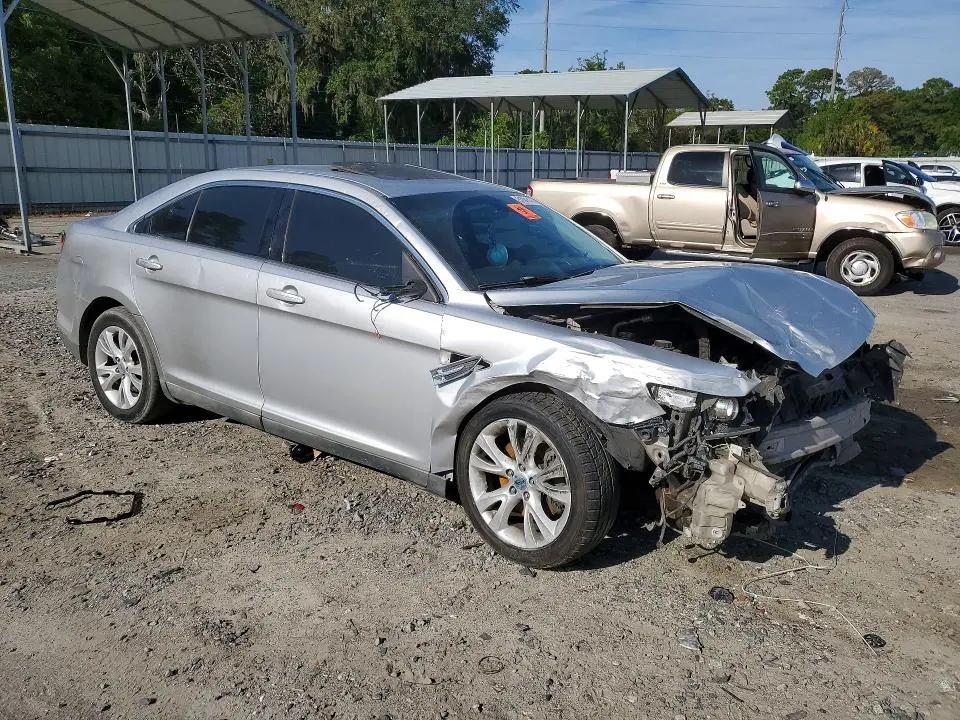 2011 FORD TAURUS SEL  