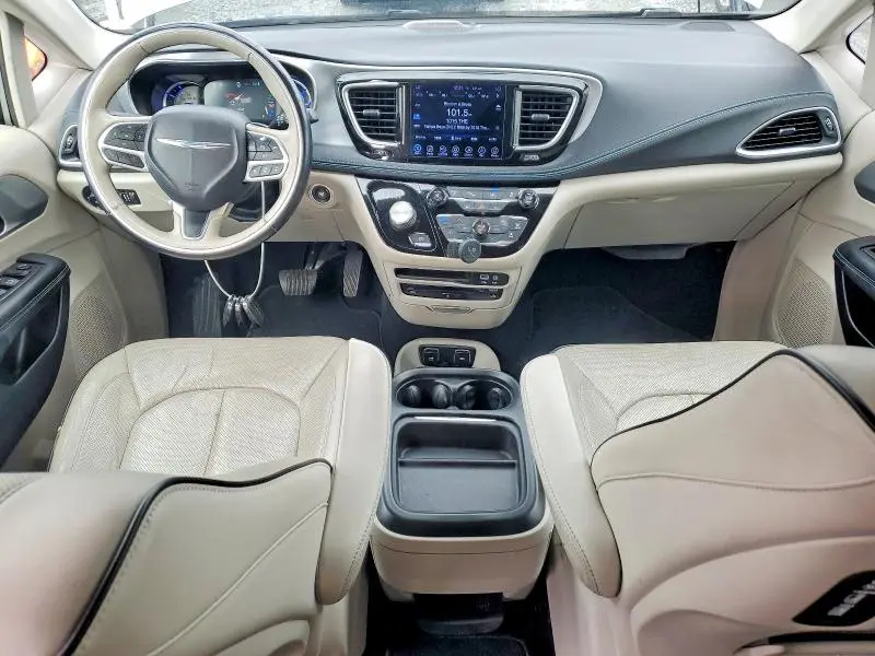 2017 CHRYSLER PACIFICA EHYBRID PLATINUM  
