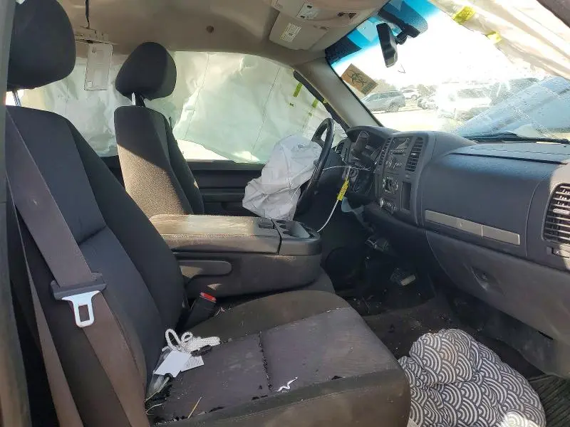 2011 CHEVROLET SILVERADO C1500 LT  