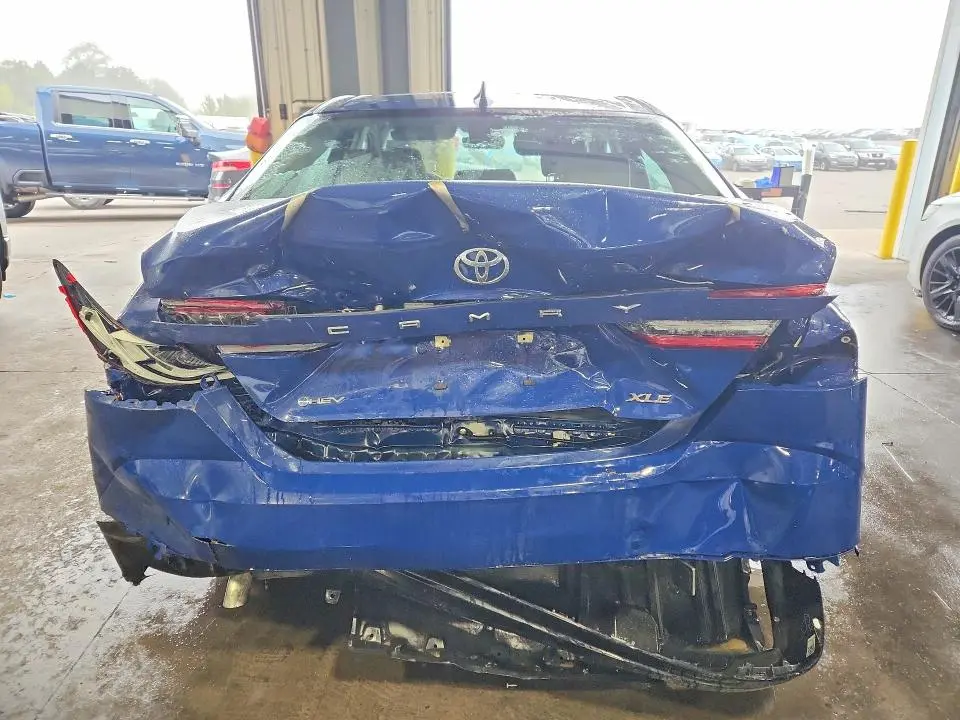 2026 TOYOTA CAMRY XLE  