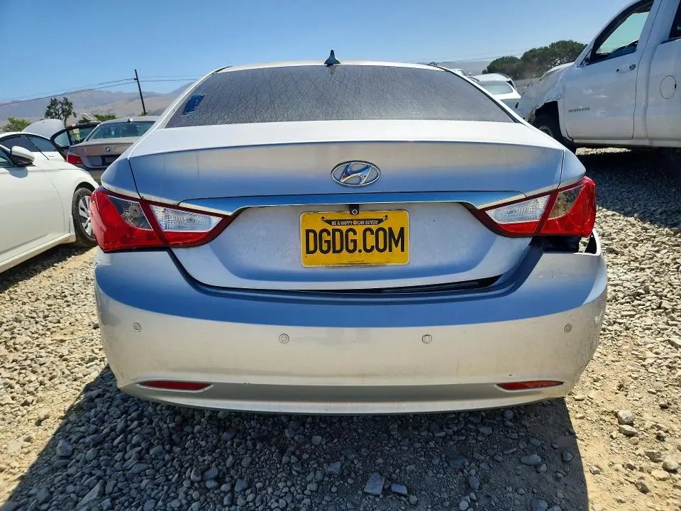 2012 HYUNDAI SONATA GLS  