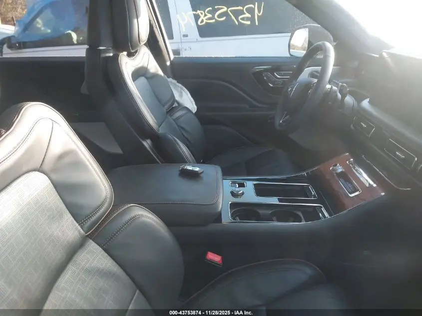 2025 LINCOLN AVIATOR BLACK LABEL