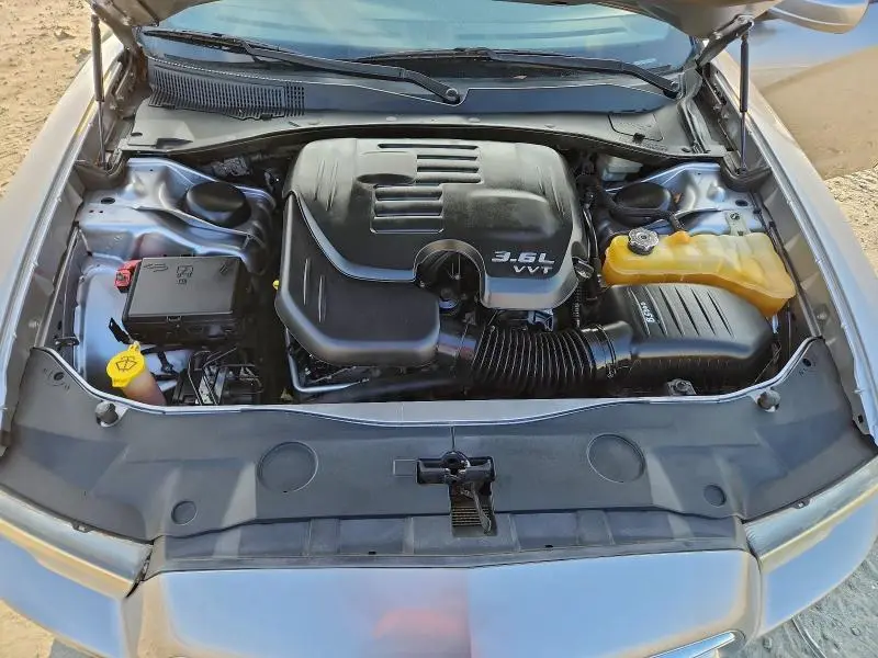 2013 DODGE CHARGER SE  