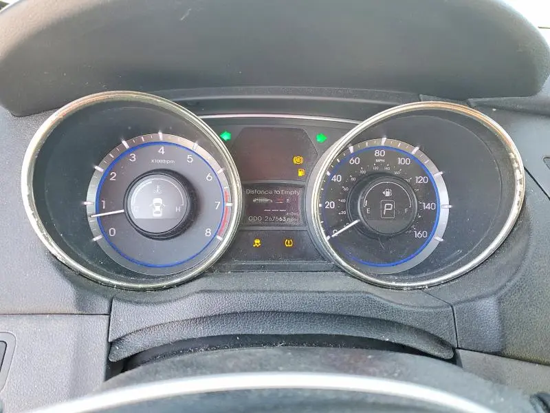 2011 HYUNDAI SONATA SE  