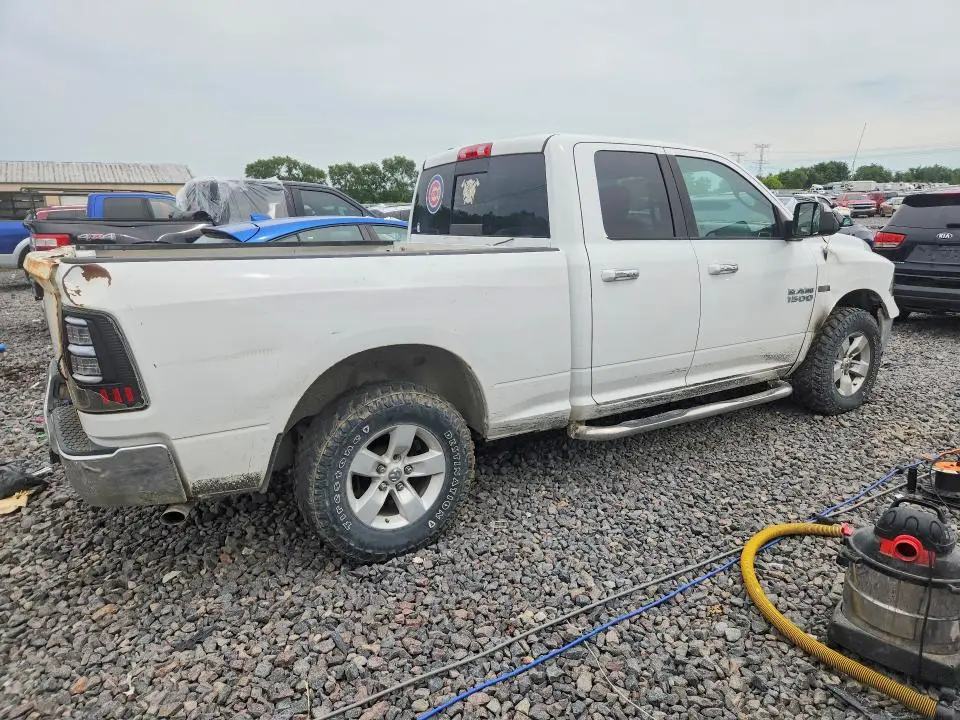 2015 RAM 1500 SLT  