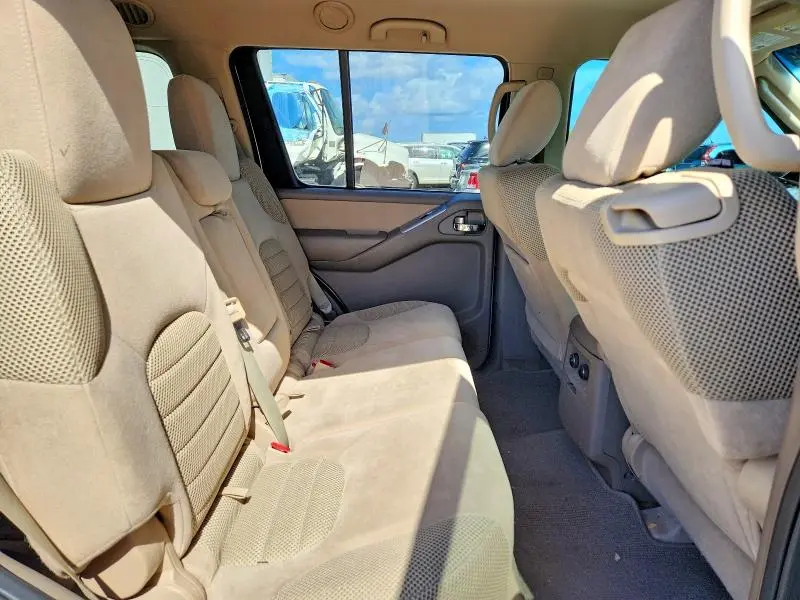 2012 NISSAN PATHFINDER S  