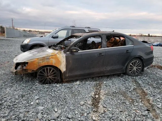 2013 VOLKSWAGEN JETTA SEL  