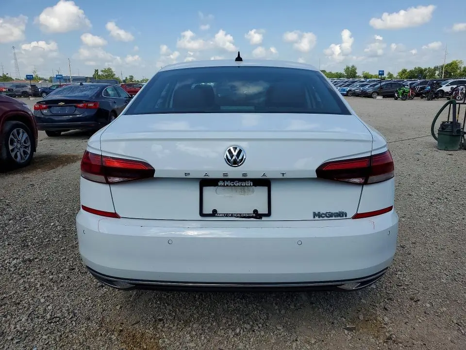 2022 VOLKSWAGEN PASSAT LIMITED EDITION  