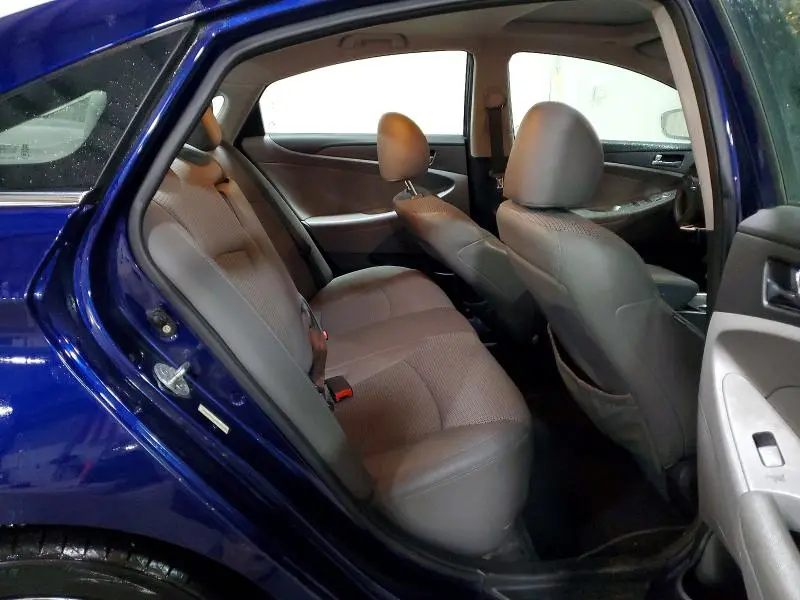 2011 HYUNDAI SONATA SE  