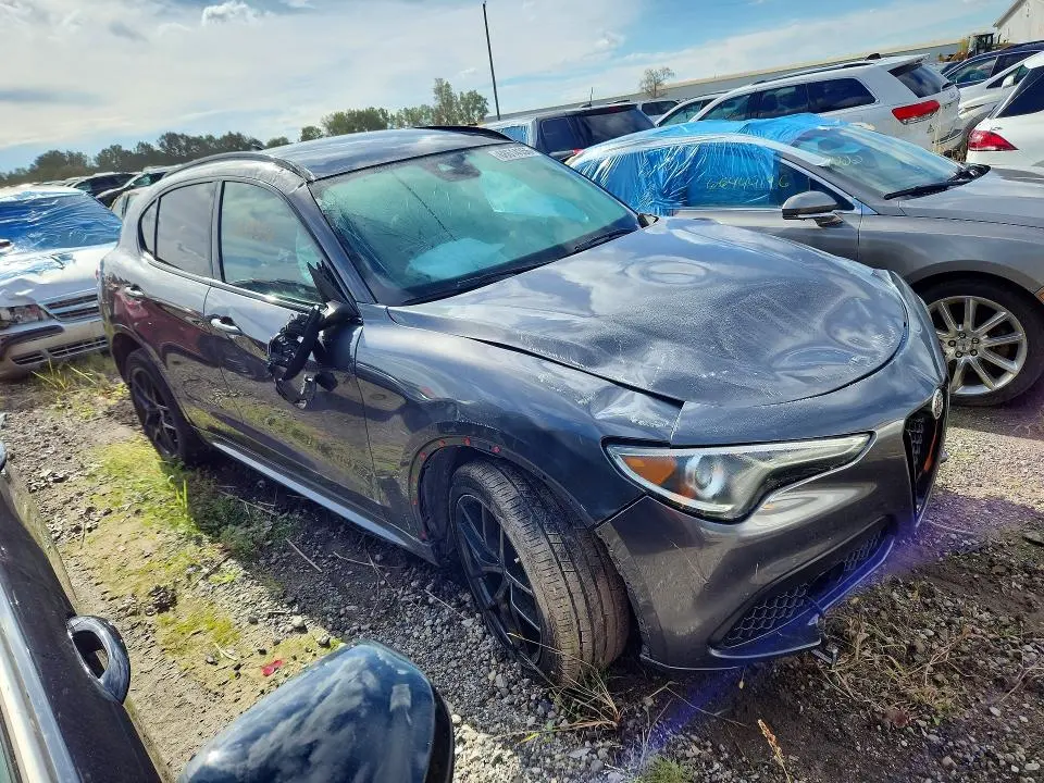 2021 ALFA ROMEO STELVIO TI  