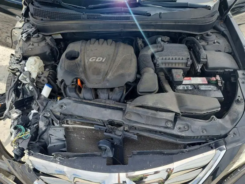 2011 HYUNDAI SONATA SE  