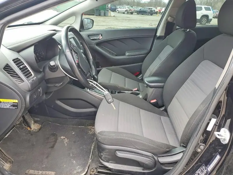 2018 KIA FORTE S  