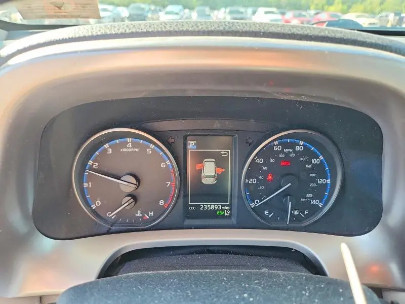 2018 TOYOTA RAV4 XLE  