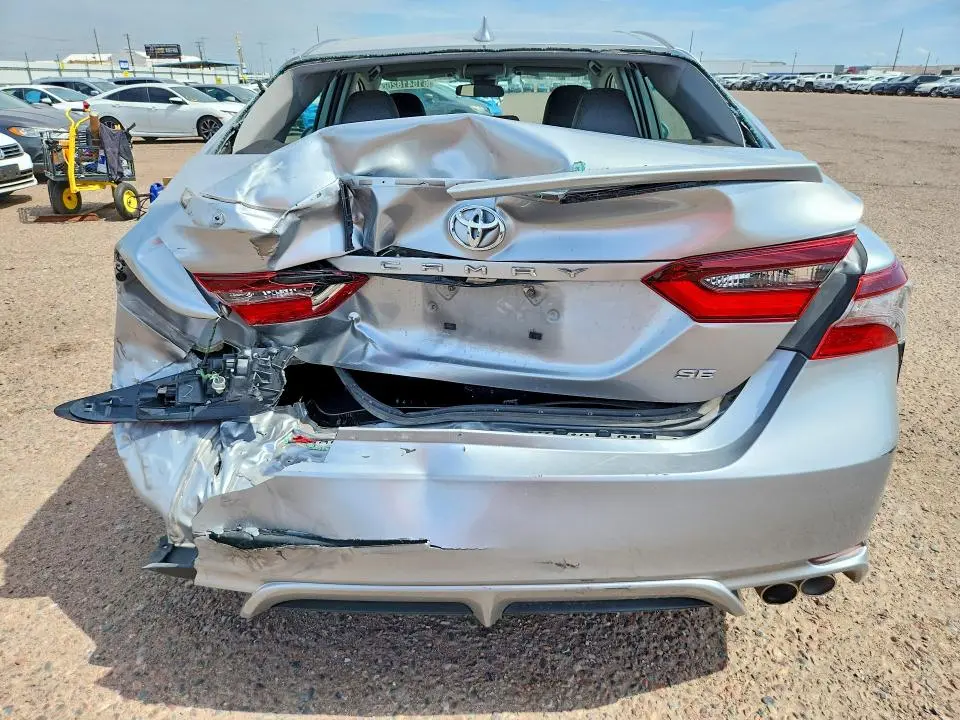 2022 TOYOTA CAMRY SE  