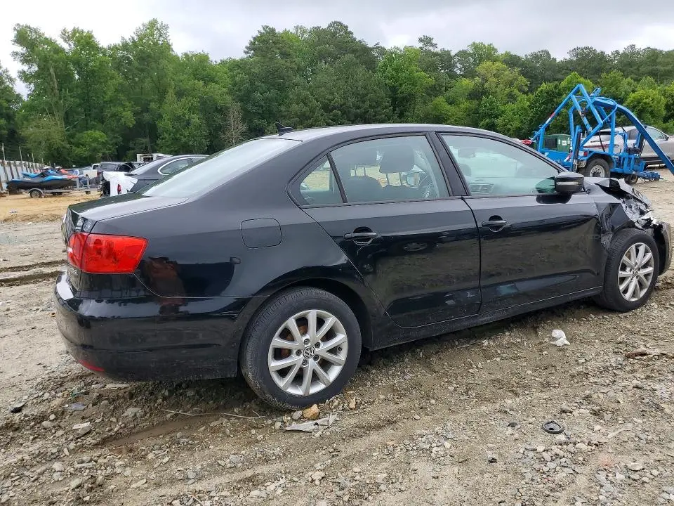 2012 VOLKSWAGEN JETTA SE  