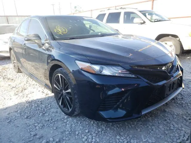 2018 TOYOTA CAMRY XSE