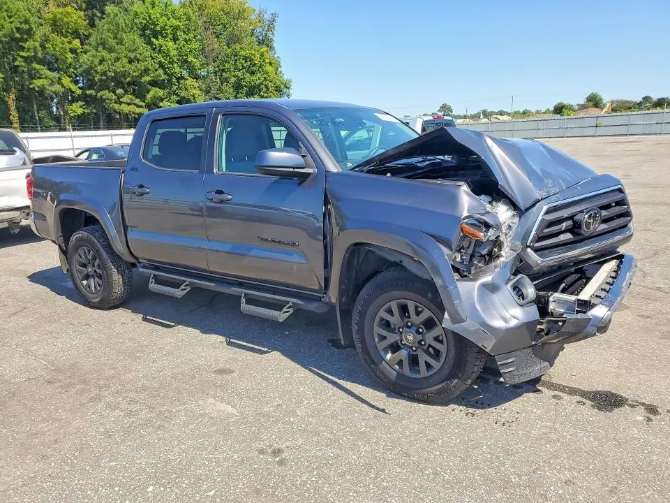 2021 TOYOTA TACOMA SR5 V6  