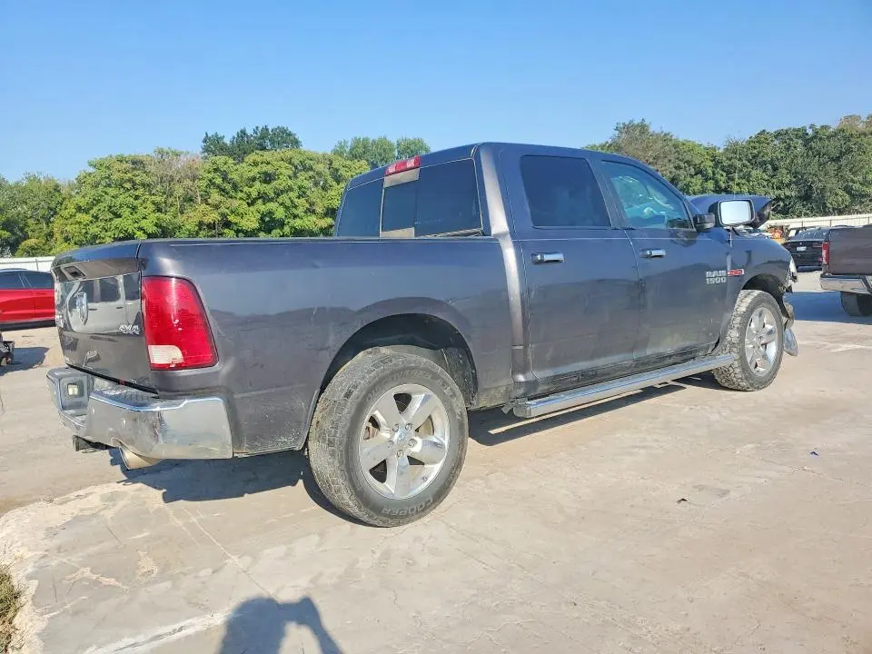 2018 RAM 1500 SLT  