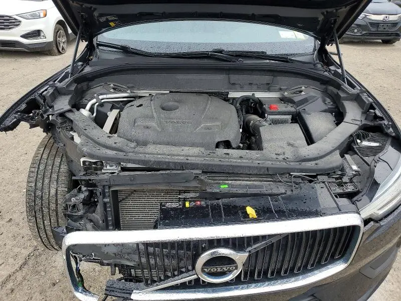 2020 VOLVO XC60 T5 MOMENTUM  