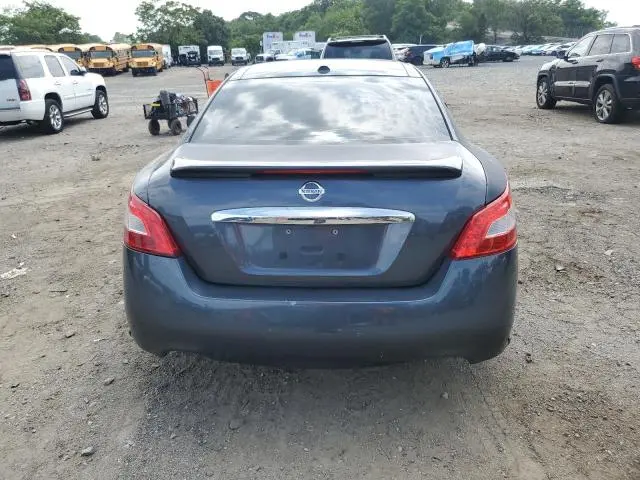 2010 NISSAN MAXIMA S  