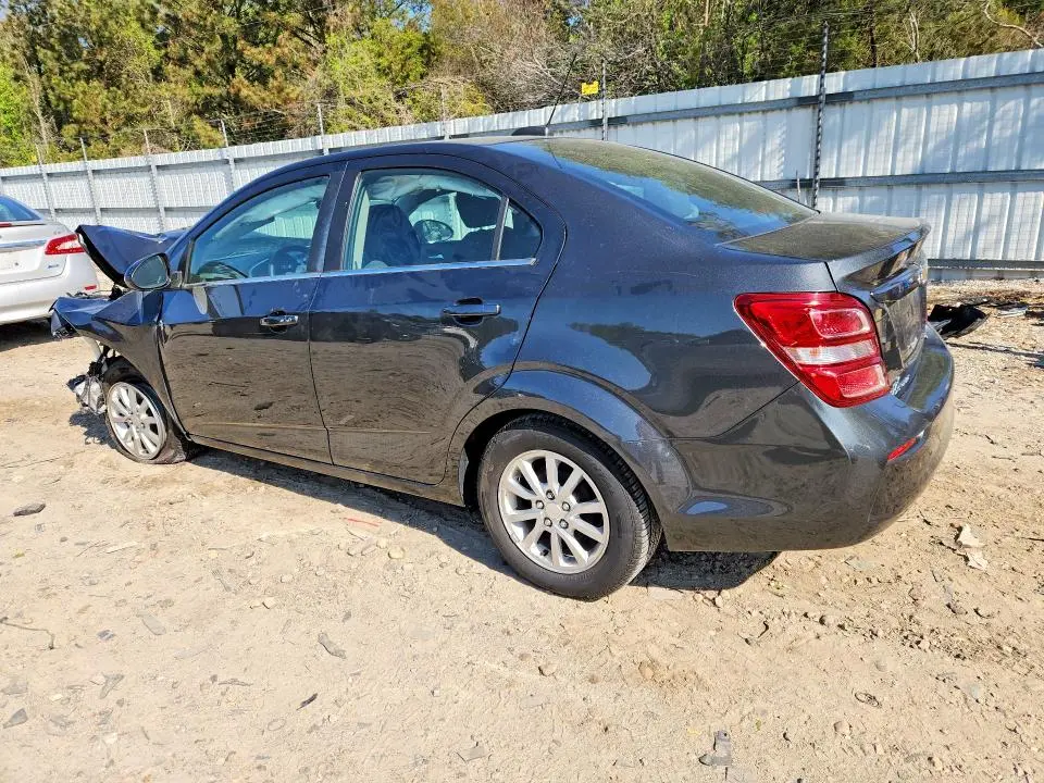 2020 CHEVROLET SONIC LT  