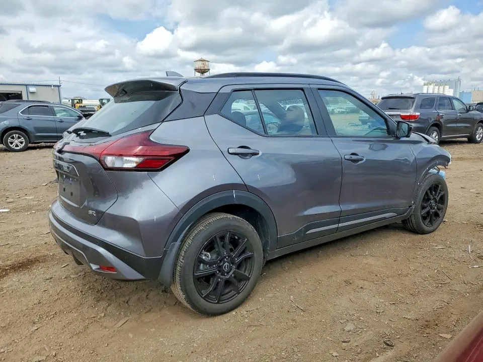 2024 NISSAN KICKS SR  