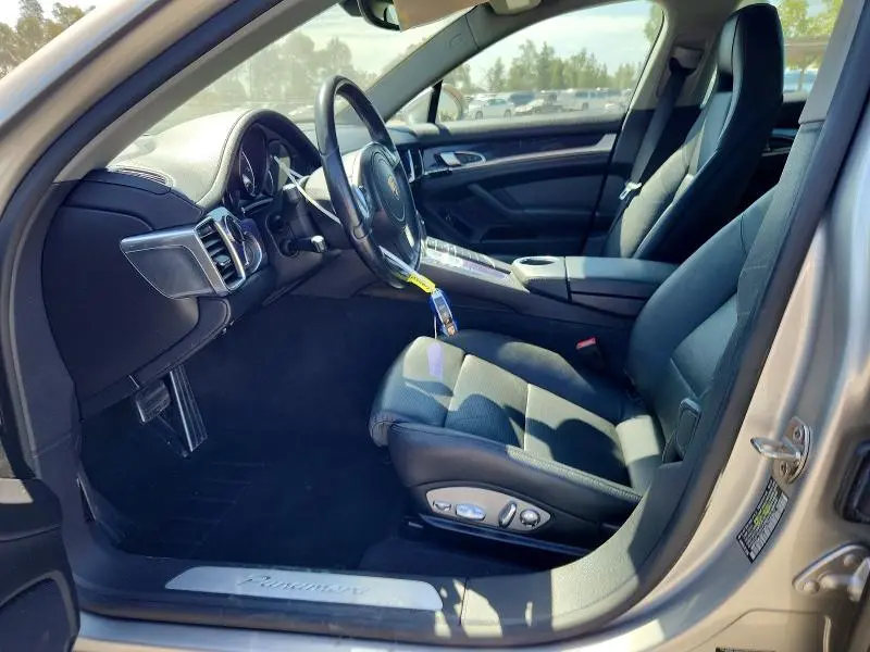 2013 PORSCHE PANAMERA 2/4  