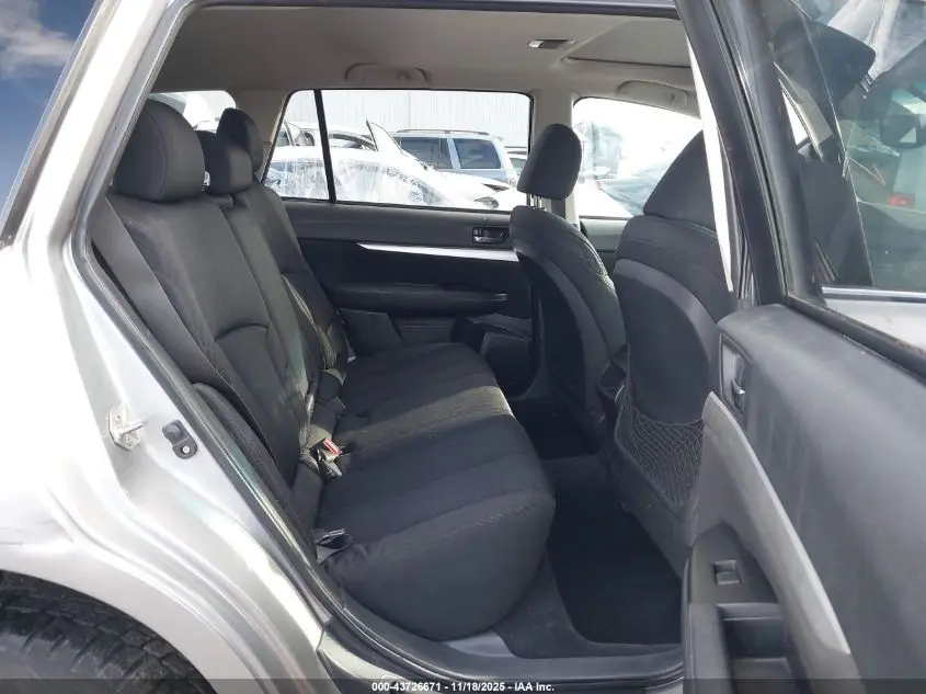 2011 SUBARU OUTBACK 2.5I PREMIUM