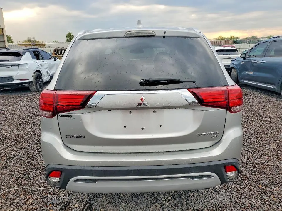 2019 MITSUBISHI OUTLANDER SE  