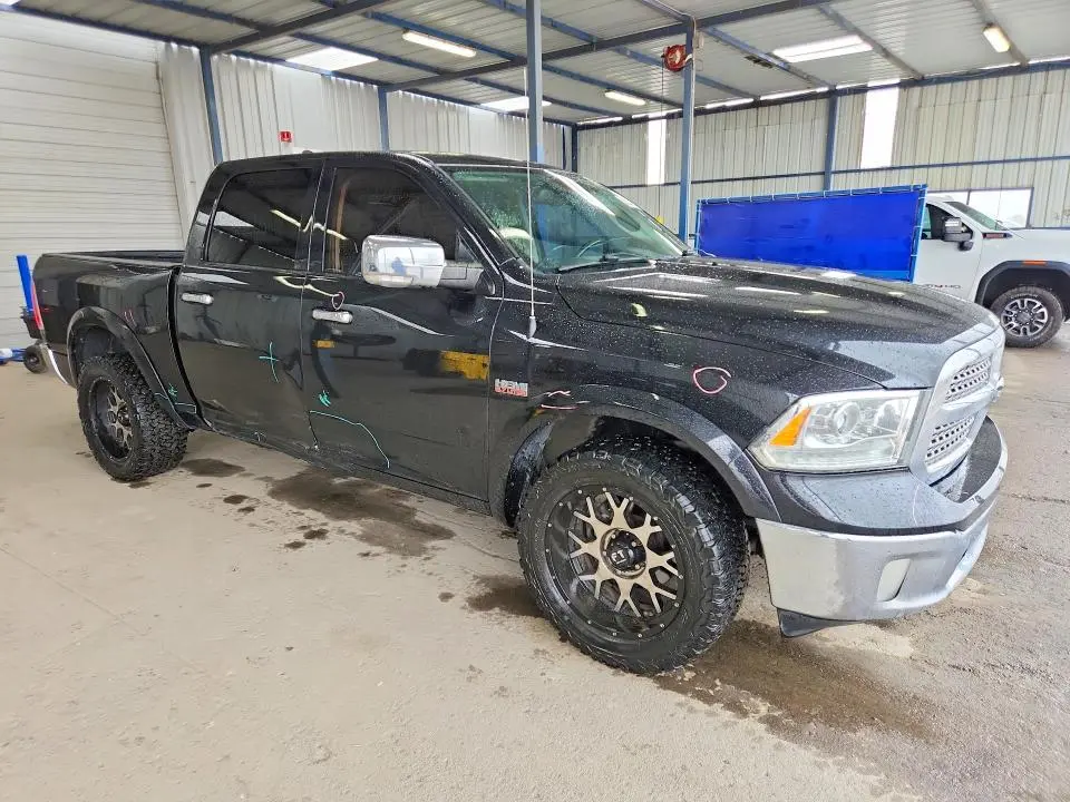 2015 RAM 1500 LARAMIE  