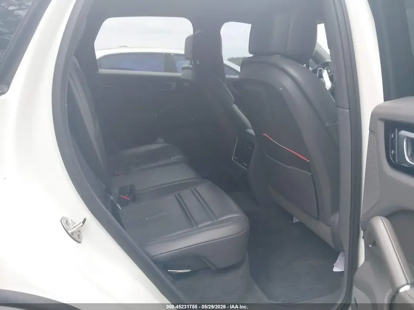 2020 PORSCHE CAYENNE  