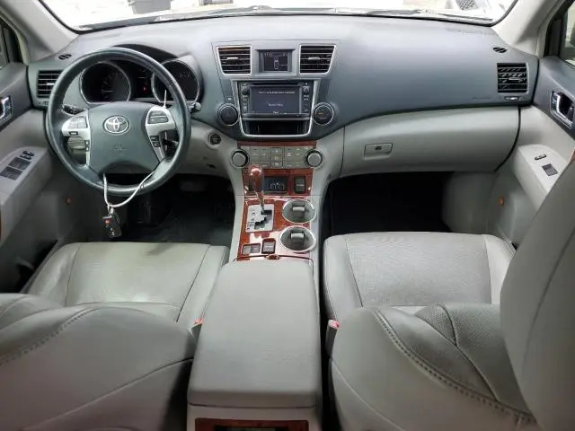2013 TOYOTA HIGHLANDER LIMITED  