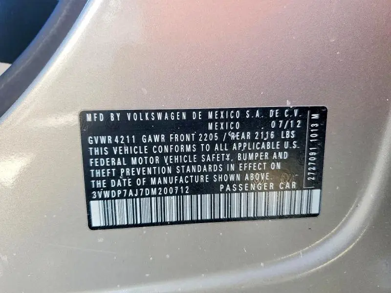 2013 VOLKSWAGEN JETTA SE  