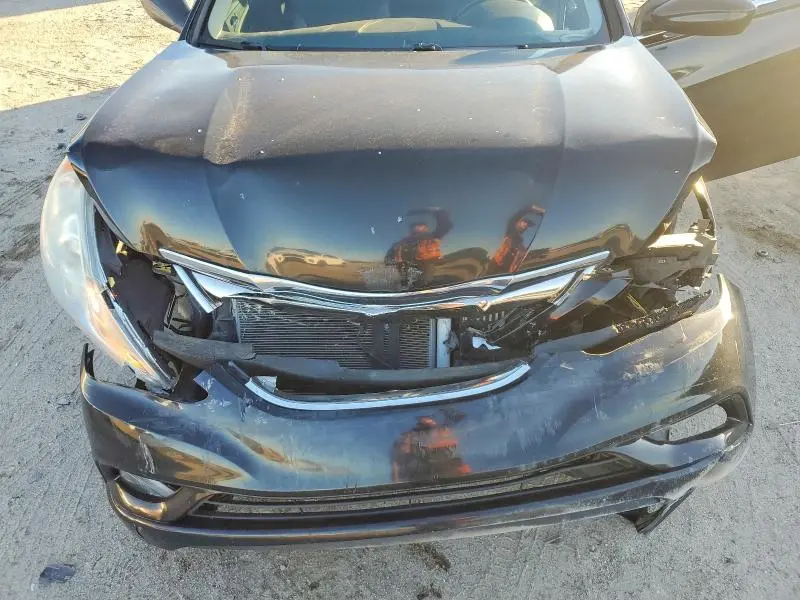 2012 HYUNDAI SONATA SE  