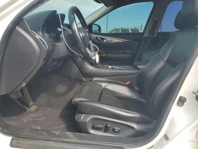 2018 INFINITI Q50 LUXE