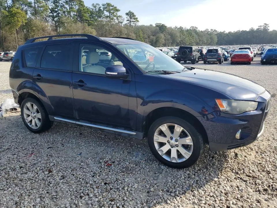 2010 MITSUBISHI OUTLANDER SE  
